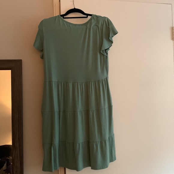 Dress - Picture 3 of 3